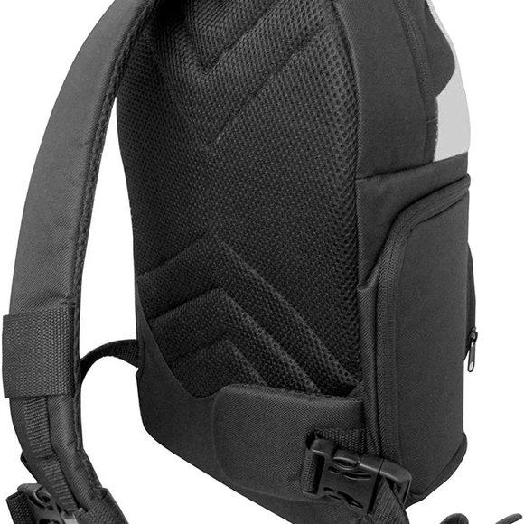 PRECISION Camera Backpack Flash Reflector Cleaning - Picture 7 of 9